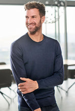 Laden Sie das Bild in den Galerie-Viewer, Pullover - Merino - Casual Fit - Rundhals - Einfarbig - Marine