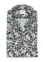 Laden Sie das Bild in den Galerie-Viewer, Kurzarmhemd - Modern Fit - Florales Muster - Schwarz