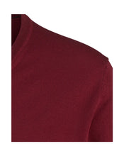 Laden Sie das Bild in den Galerie-Viewer, Pullover - Casual Fit - V-Ausschnitt - Einfarbig - Bordeaux