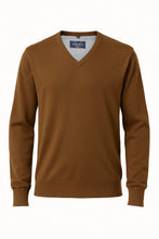 Load image into Gallery viewer, Pullover - Casual Fit - V-Ausschnitt - Einfarbig - Braun
