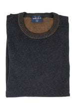 Laden Sie das Bild in den Galerie-Viewer, Strickpullover - Casual Fit - Rundhals - Kaschmir - Dunkelblau/Cognac